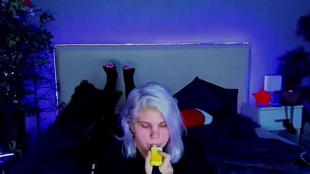 JoannLowe online show from January 2025 11:31:01 PM