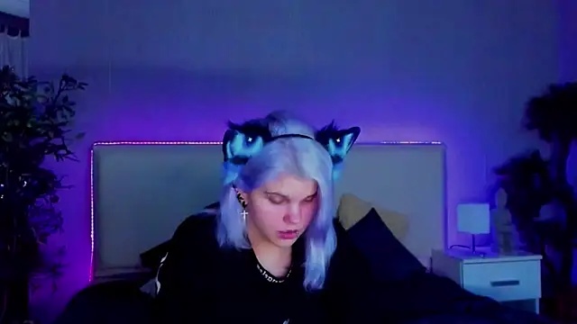 JoannLowe online show from January 2025 08:45:01 PM