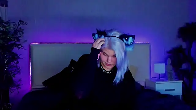 JoannLowe online show from January 2025 11:50:02 PM