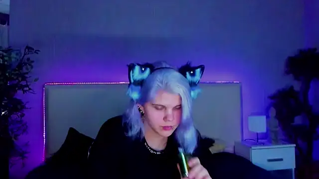 JoannLowe online show from January 2025 08:49:02 PM