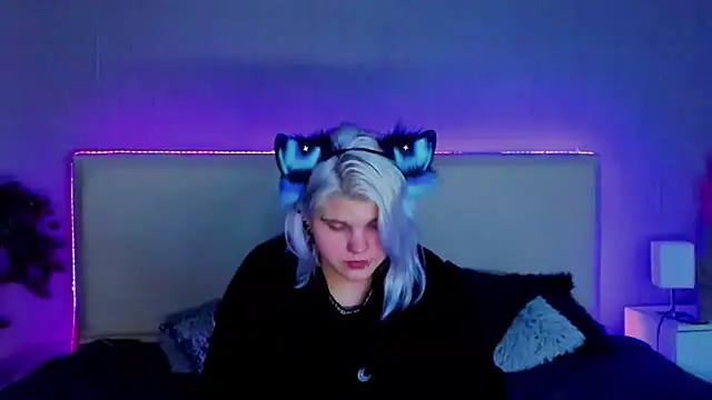 JoannLowe online show from February 2025 12:17:02 AM