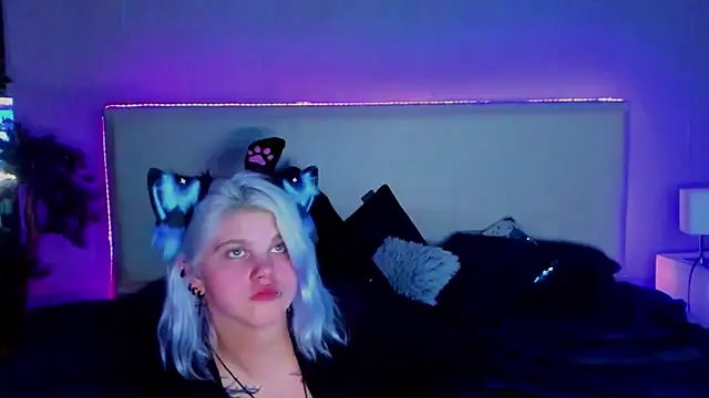 JoannLowe online show from February 2025 11:14:02 PM