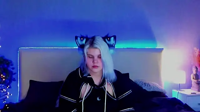 JoannLowe online show from March 2025 10:54:01 PM