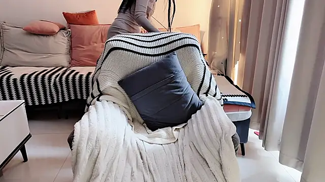 QQ-tutu online show from March 2026 02:14:02 AM