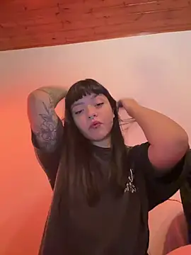 Ashley Chriss online show from January 2025 06:28:02 AM