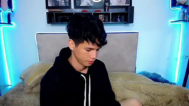 Snapshot of Tayson_Rivers chatting on December 2024 09:39:02 AM Tayson Rivers online show from December 2024 09:39:02 AM