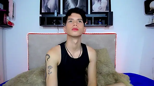 Snapshot of Tayson_Rivers chatting on December 2024 03:12:01 PM Tayson Rivers online show from December 2024 03:12:01 PM