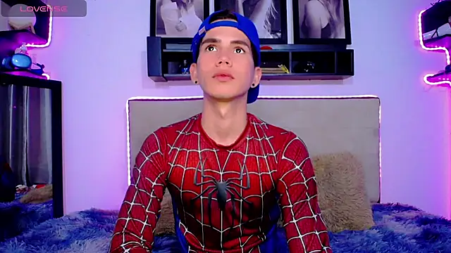 Snapshot of Tayson_Rivers chatting on December 2024 02:11:02 AM Tayson Rivers online show from December 2024 02:11:02 AM