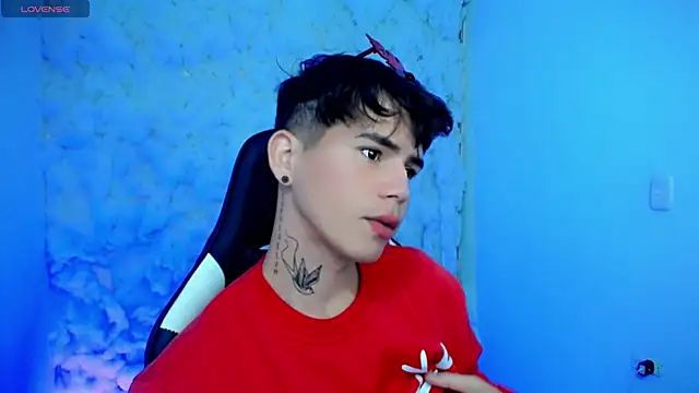 Snapshot of Tayson_Rivers chatting on November 2025 06:30:01 PM Tayson Rivers online show from November 2025 06:30:01 PM