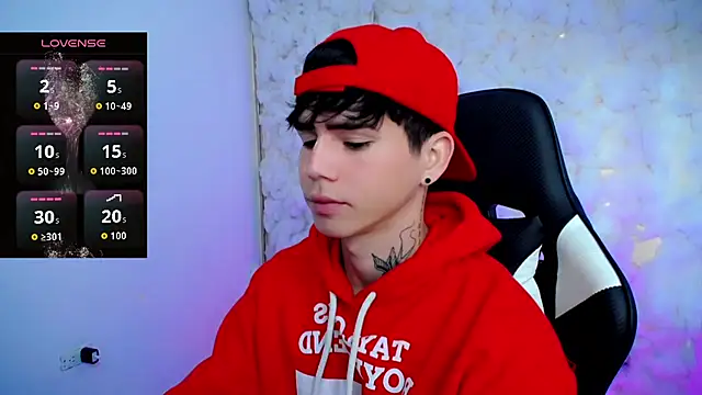 Snapshot of Tayson_Rivers chatting on December 2025 11:47:01 AM Tayson Rivers online show from December 2025 11:47:01 AM