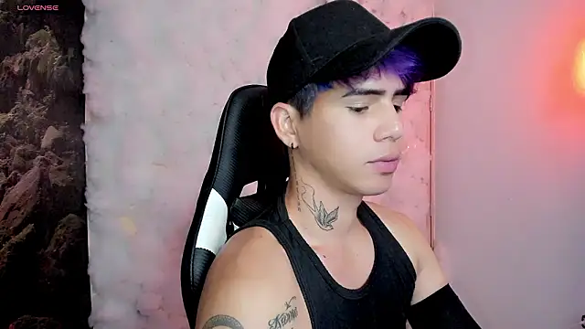 Snapshot of Tayson_Rivers chatting on February 2026 09:54:02 PM Tayson Rivers online show from February 2026 09:54:02 PM