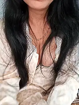 Snapshot of Liyan- chatting on December 2024 12:32:02 AM Liyan- online show from December 2024 12:32:02 AM