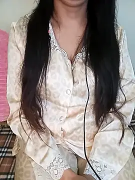 Snapshot of Liyan- chatting on March 2025 10:10:01 PM Liyan- online show from March 2025 10:10:01 PM
