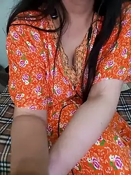 Snapshot of Liyan- chatting on March 2025 02:10:01 AM Liyan- online show from March 2025 02:10:01 AM