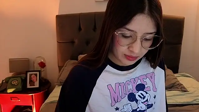 Emma Lombardi online show from October 2025 11:55:02 AM