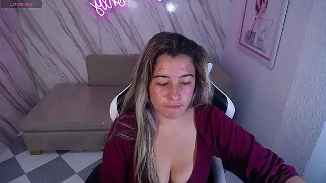 Valerie b online show from February 2025 07:39:01 PM