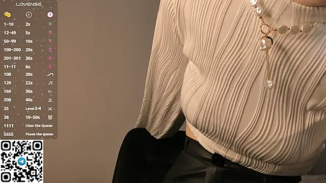 tyty piupiu online show from October 2025 06:06:02 PM