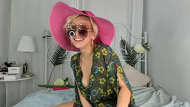 SakuFox online show from February 2025 03:41:02 AM