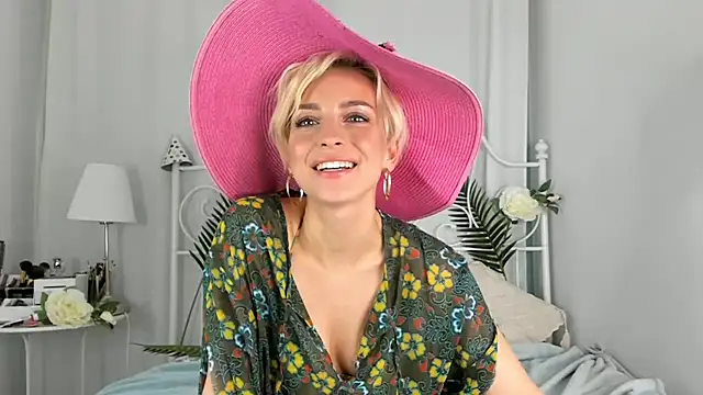 SakuFox online show from February 2025 03:34:02 AM