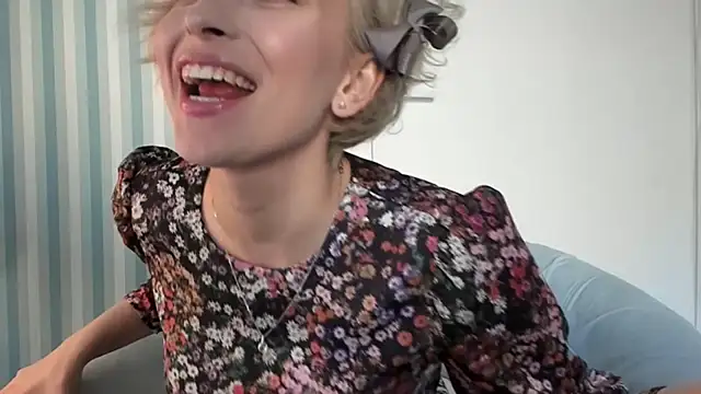 SakuFox online show from February 2025 07:09:01 PM