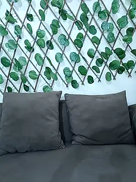 Bold-Cat online show from October 2025 06:38:02 PM