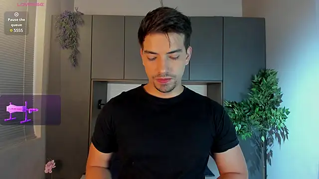 Ian Daviz online show from February 2025 08:14:02 PM