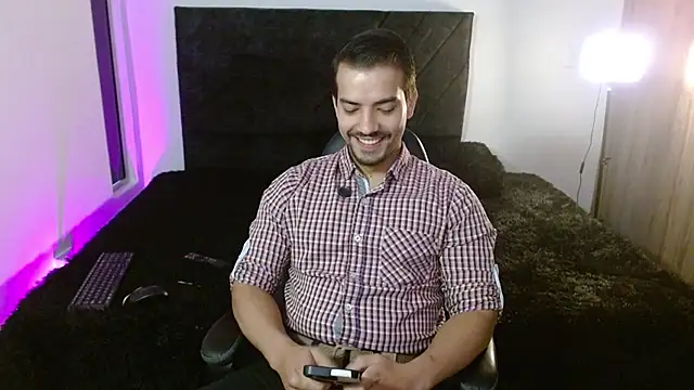 Snapshot of Ian_Daviz chatting on July 2026 03:37:02 PM Ian Daviz online show from July 2026 03:37:02 PM