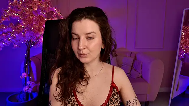 JackieByrd online show from October 2025 01:21:01 PM