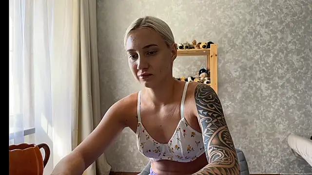 AnneBall online show from September 2025 08:25:02 AM