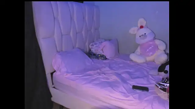 KittyKlum online show from March 2025 11:20:02 PM