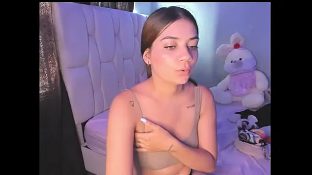 KittyKlum online show from March 2025 07:38:01 PM