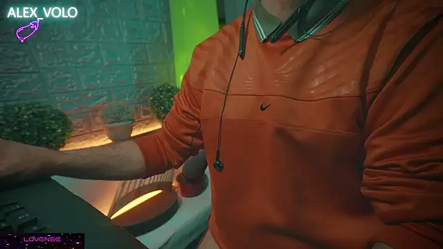 alex-volo online show from January 2025 01:14:02 PM