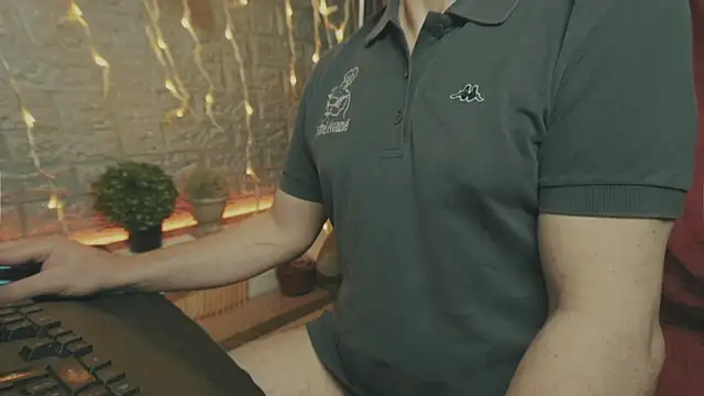 alex-volo online show from December 2025 04:25:02 PM