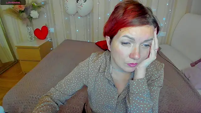 Snapshot of Katherine_Fox chatting on February 2025 04:36:02 PM Katherine Fox online show from February 2025 04:36:02 PM