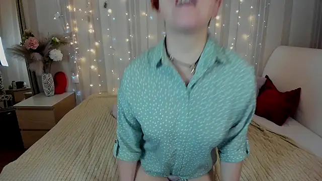 Snapshot of Katherine_Fox chatting on March 2025 08:04:02 AM Katherine Fox online show from March 2025 08:04:02 AM