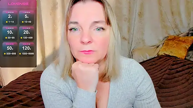 Regina  blue online show from October 2025 06:52:01 PM