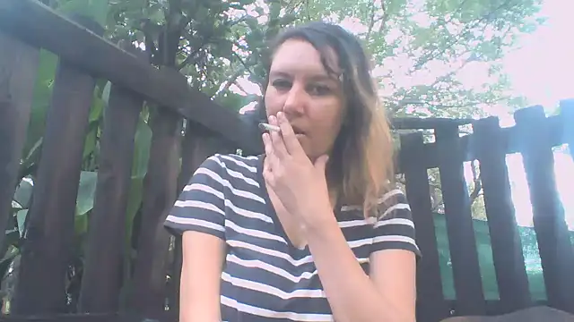 EksJouneMwah online show from March 2026 01:16:02 PM