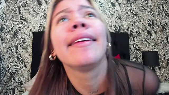 Gissel Angel online show from October 2025 08:20:01 PM