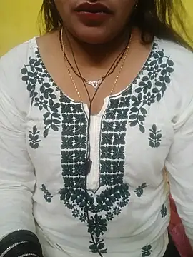 Snapshot of Sexyranibhabhi chatting on June 2026 03:43:01 PM Sexyranibhabhi online show from June 2026 03:43:01 PM