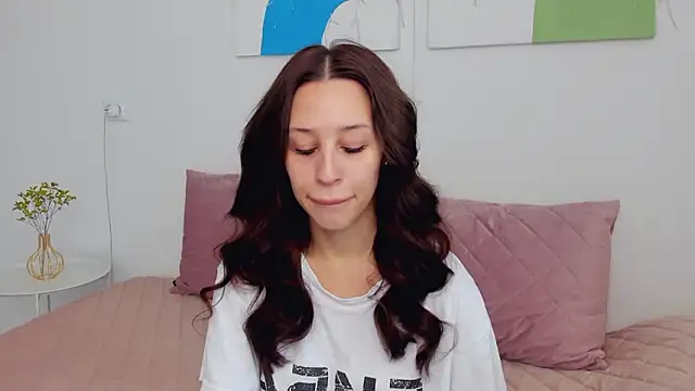 SelenaRousey online show from February 2026 07:40:01 AM