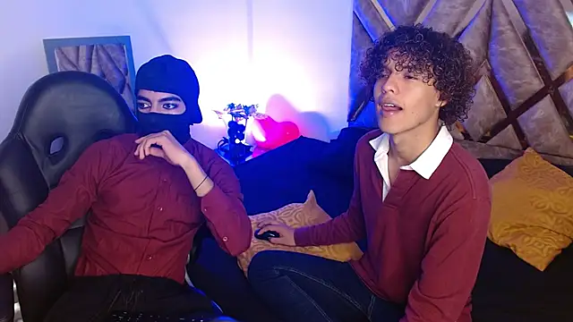 nickolas moon online show from February 2025 06:52:01 PM