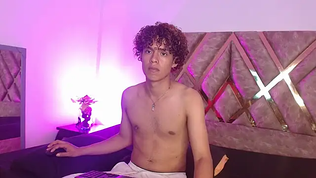 nickolas moon online show from March 2025 10:53:01 PM