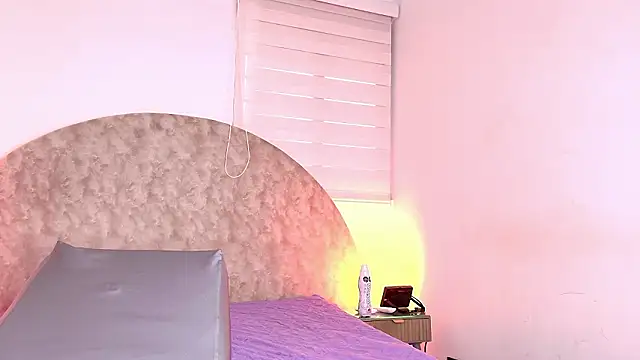 anisha x online show from February 2026 07:20:01 PM