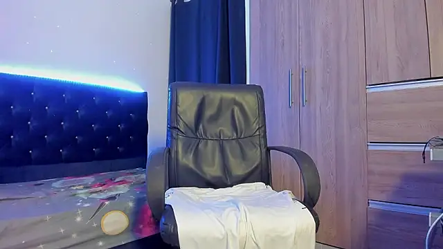 Snapshot of _diegsz_ chatting on March 2026 12:42:02 PM diegsz online show from March 2026 12:42:02 PM