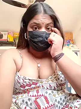 Hotmilfxox online show from January 2025 09:46:01 AM