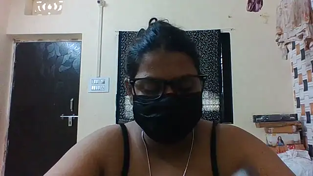 Snapshot of Hotmilfxox chatting on May 2026 08:10:02 AM Hotmilfxox online show from May 2026 08:10:02 AM