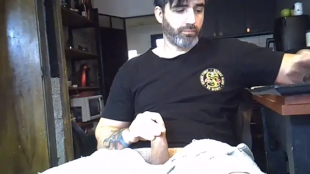 Snapshot of ozzypsico13 chatting on July 2026 03:07:01 PM ozzypsico13 online show from July 2026 03:07:01 PM