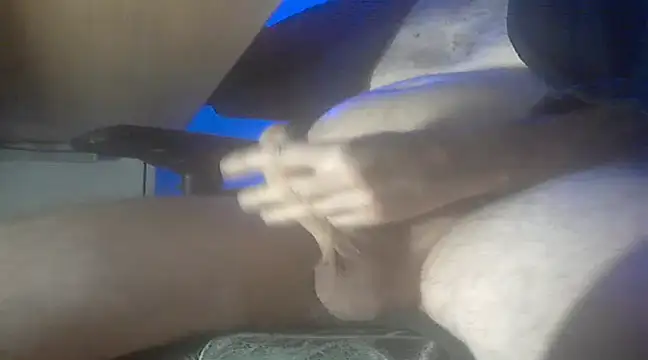 Snapshot of fanfancoquinFR chatting on January 2025 06:49:01 PM fanfancoquinFR online show from January 2025 06:49:01 PM