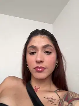 Snapshot of AnnyCherry_ chatting on April 2026 08:06:01 PM AnnyCherry online show from April 2026 08:06:01 PM
