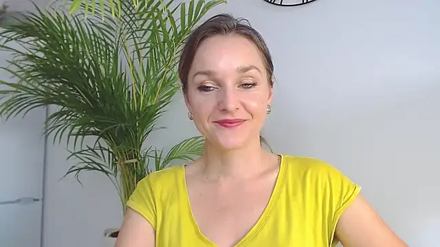 AliciaDesire online show from December 2024 11:01:01 AM